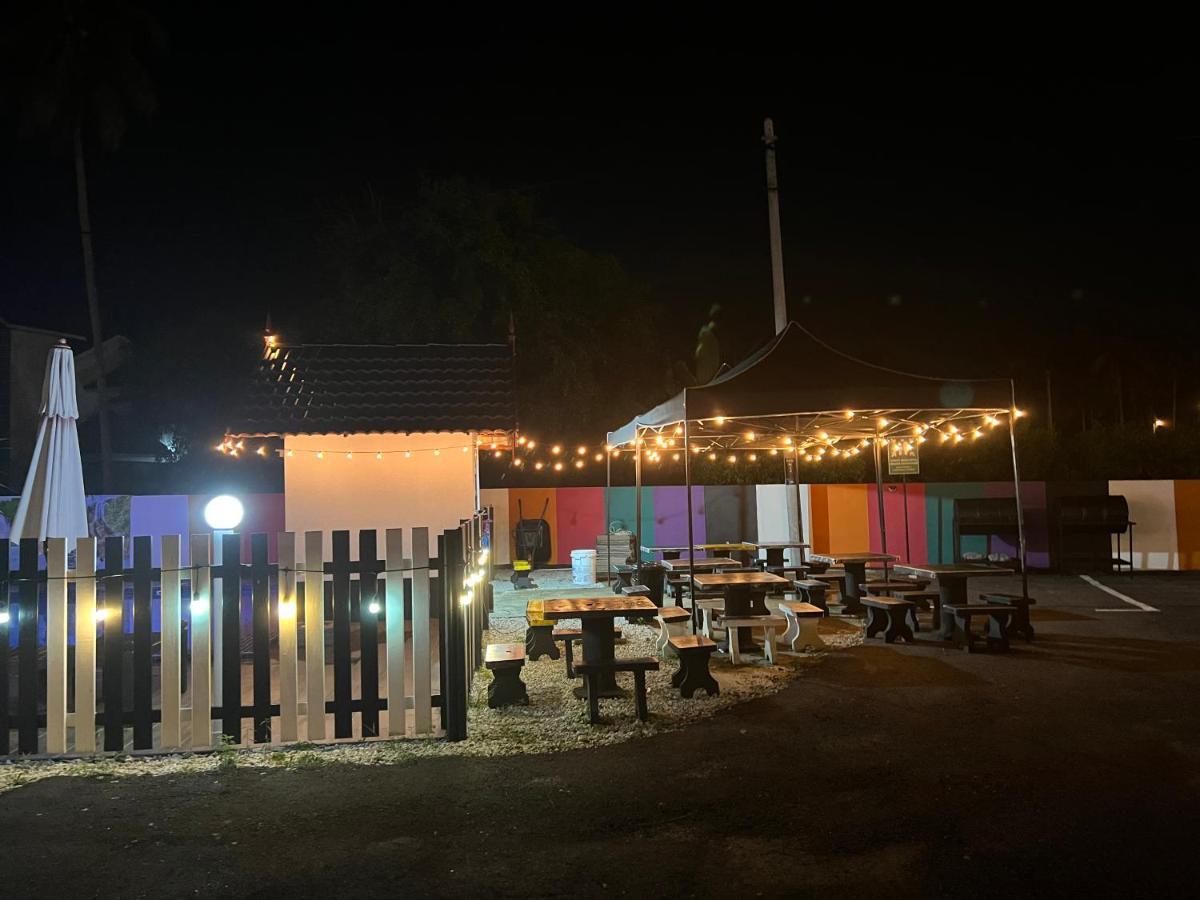 Villa Wanie Inn Setiu Exteriér fotografie